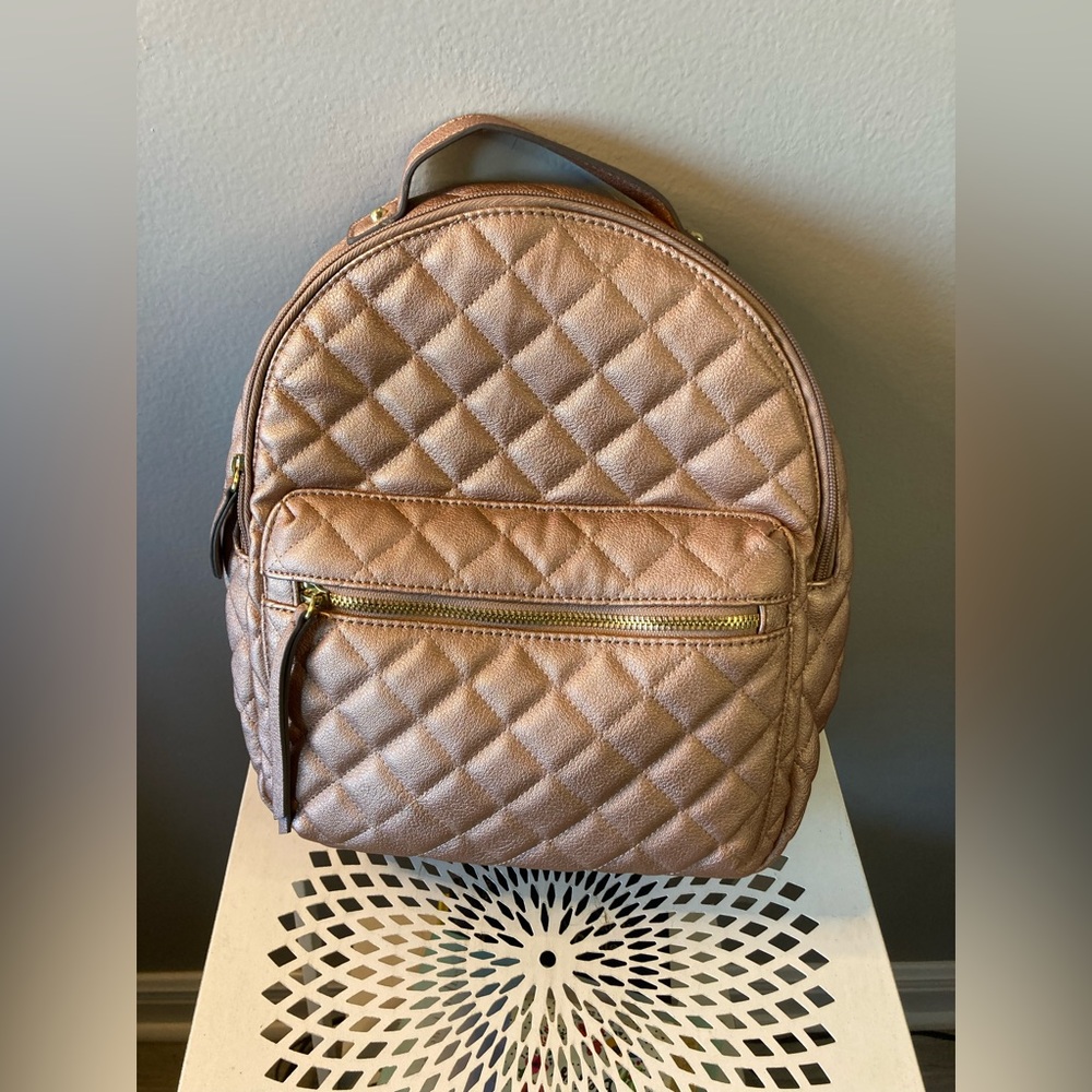 SOLD Liz Claiborne 
Rose Gold Metallic Backpack 
Quilted Purse Tote Boho Sparkle